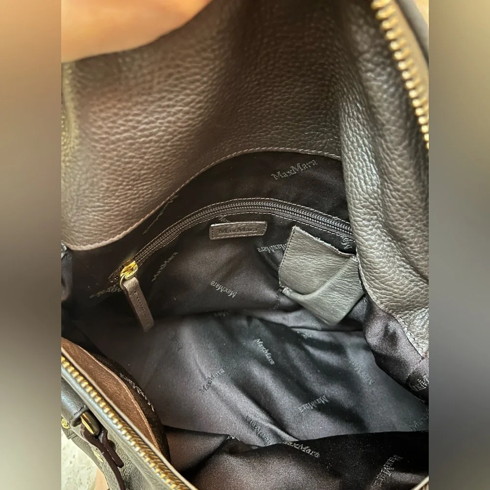 MaxMara Brown Leather Hobo Bag w/ Zip Closure & Detachable Strap - Picture 14 of 17